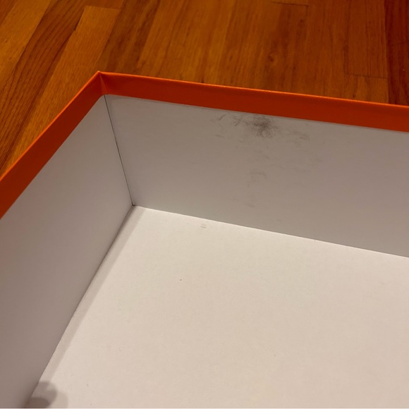 Hermes Gift Box - Picture 4 of 9